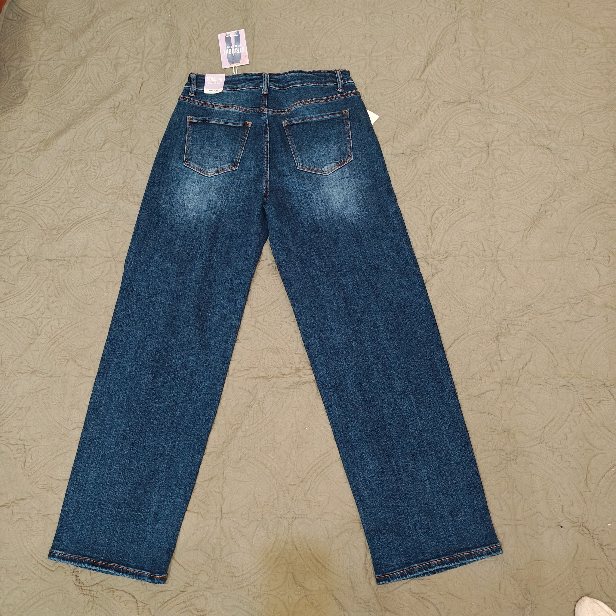 Women's Slightly Distressed Straight Leg Jeans