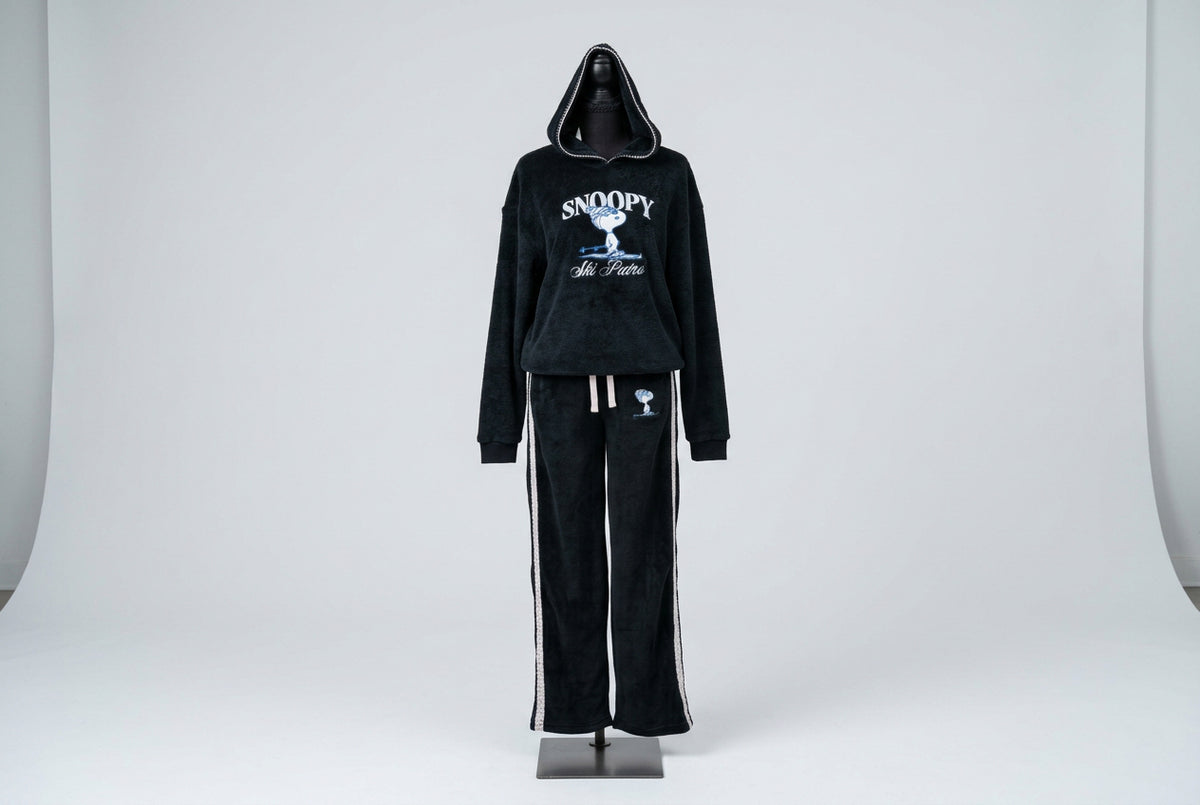 Peanuts Snoopy Ski Patrol 2-Piece Hoodie & Pants Set, Teen XS
